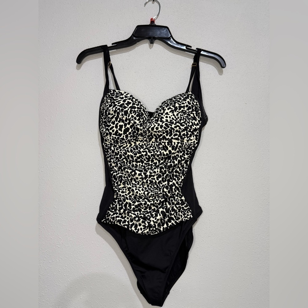 LA BLANCA Swimsuit Size 10